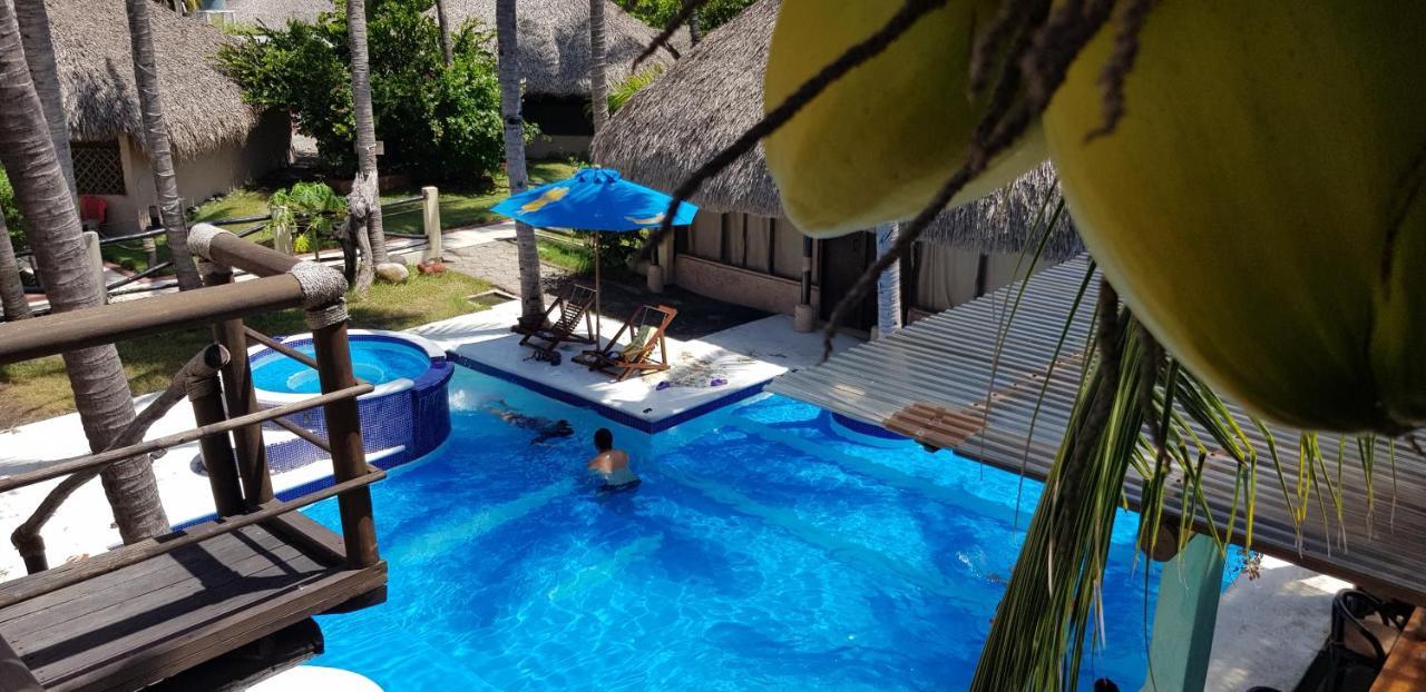 Johnnys Place Hotel Monterrico Exterior photo