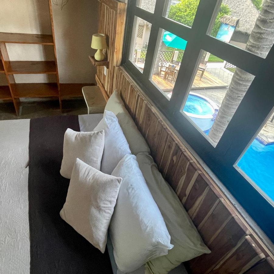 Johnnys Place Hotel Monterrico Exterior photo